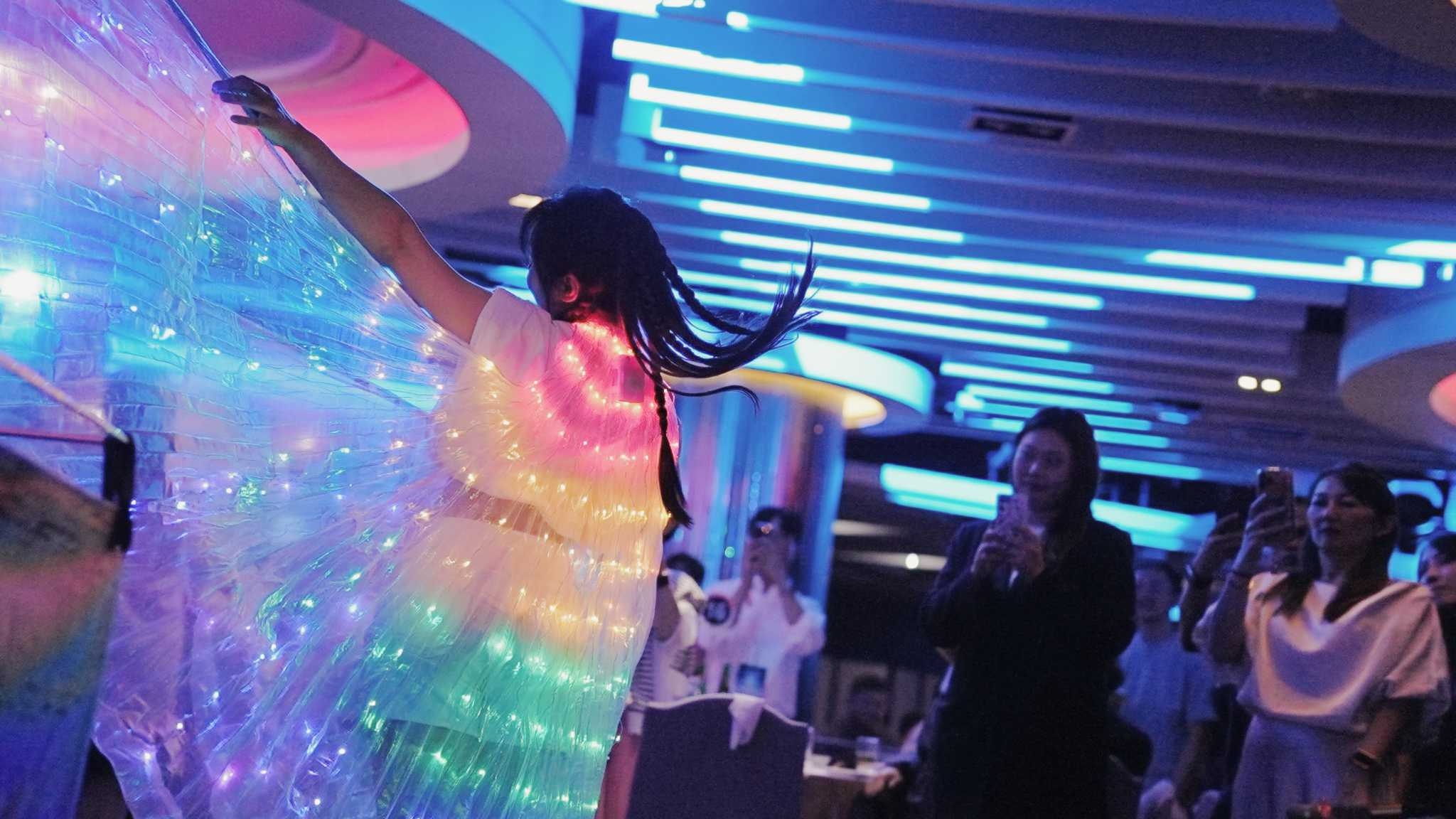 LED 舞蝶彩帶 Poi